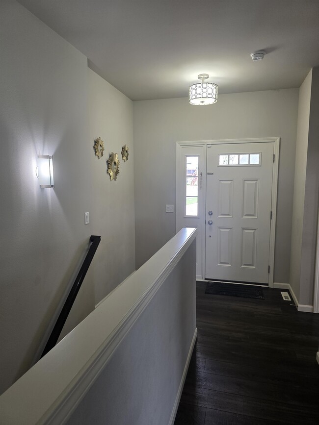 Building Photo - 10307 Ivory Dove Trail