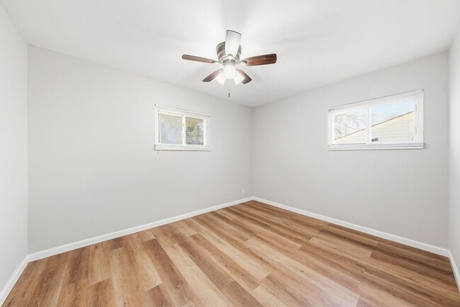 Building Photo - 133 Perthshire Rd