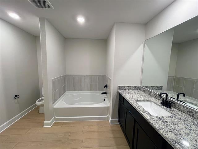 Building Photo - 1414 Windermere Wy