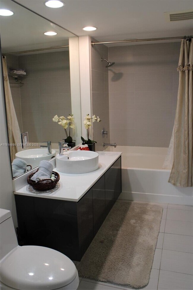 Building Photo - 31 SE 6th St