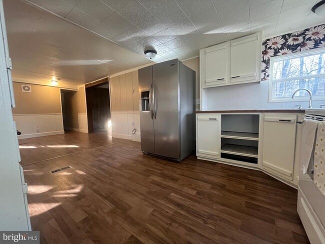 Building Photo - 1298 Black Gap Rd