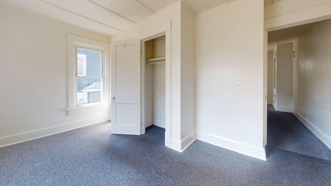 Building Photo - 1223 Troy Pl NW