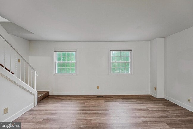 Building Photo - 14707 Bentley Square