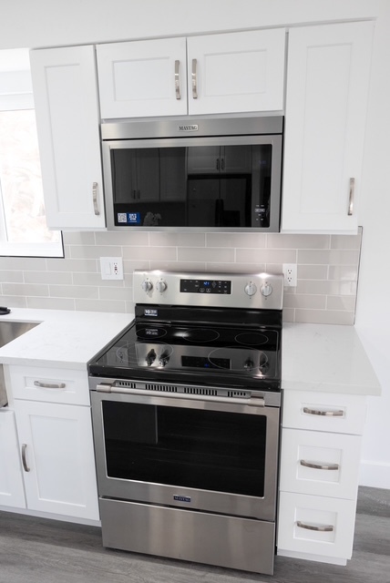 Building Photo - 53130 Avenida Mendoza