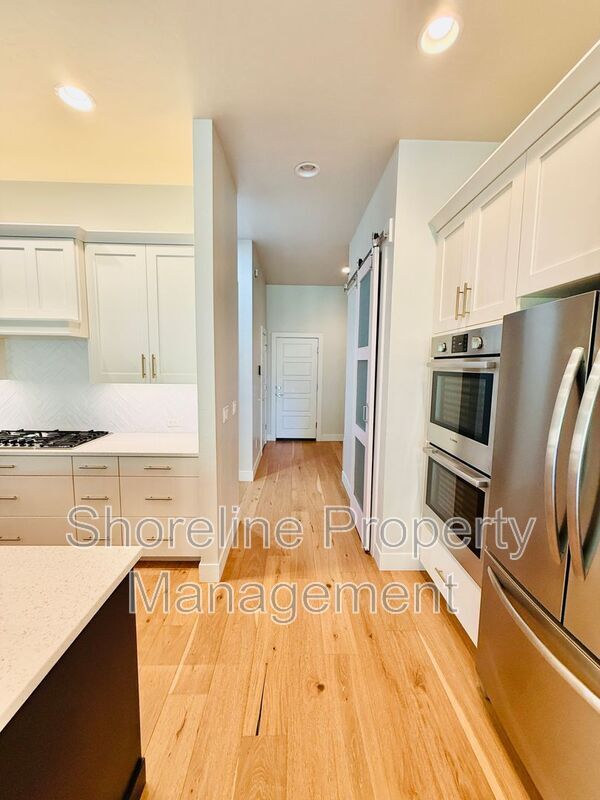 Building Photo - 4014 W Farm View Dr