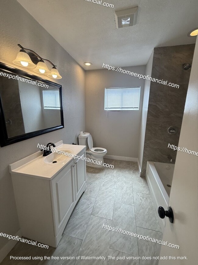 Building Photo - Nice Home For Rent