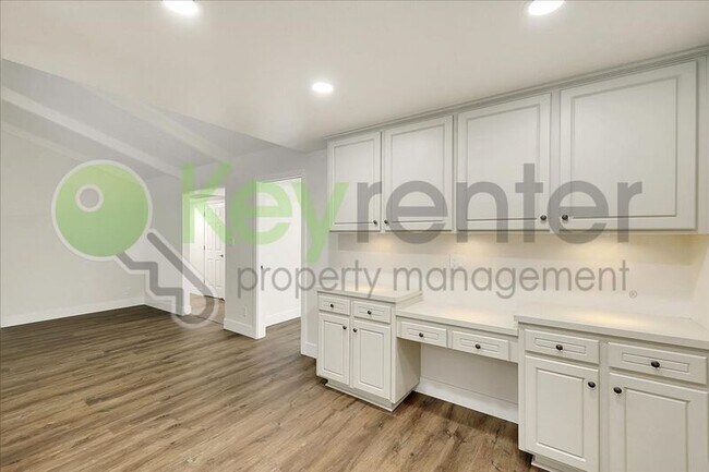 Building Photo - 304 Diamond Oaks Rd