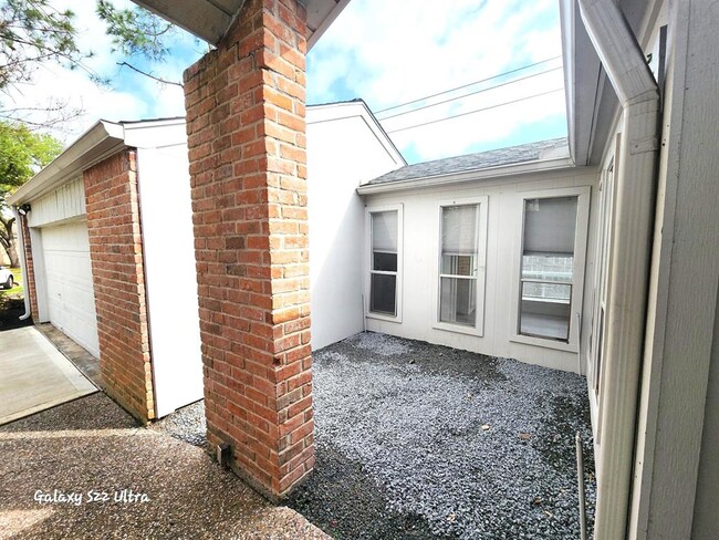 Building Photo - 2314 Silver Sage Dr