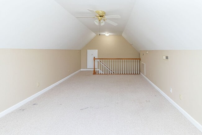 Building Photo - MUST SEE 3 BR | 2 BA w/ Finished Bonus Roo...