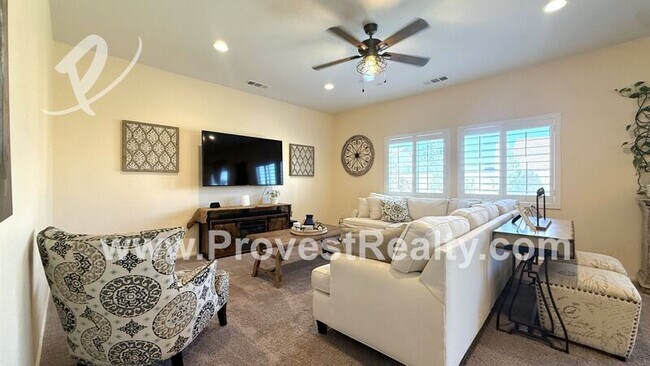 Building Photo - 11760 Sierra Rd