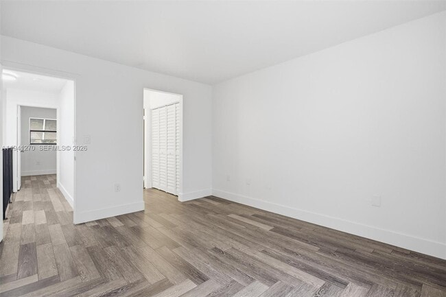 Building Photo - 6850 NW 173rd Dr