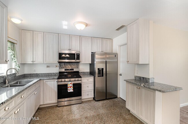 Building Photo - 2506 Auburn Dr