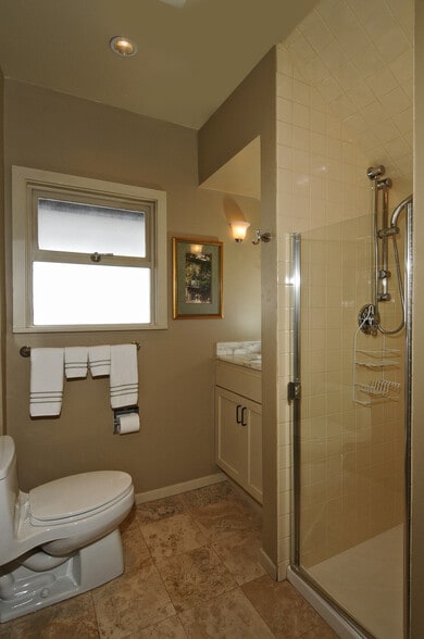 Building Photo - 1966 Harvard Ave E