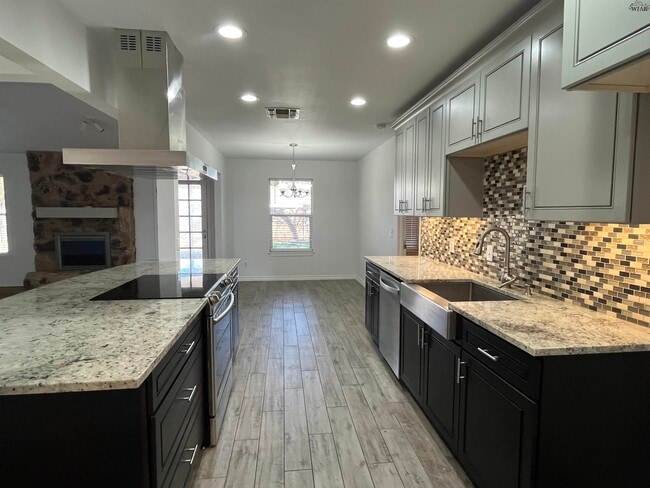 Building Photo - 4529 Gardiner Rd