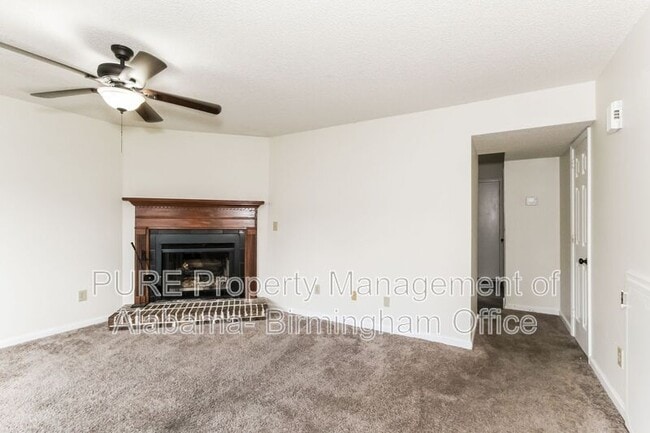 Building Photo - 2258 Cheshire Dr