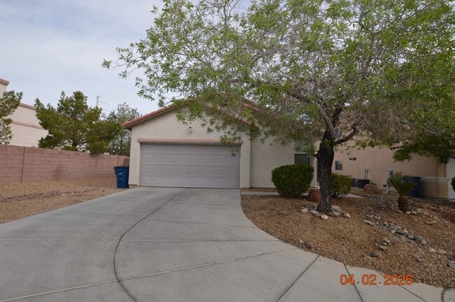 Building Photo - 6796 W Oak Mist Ave