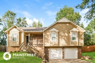 Building Photo - 109 NW Chestnut St