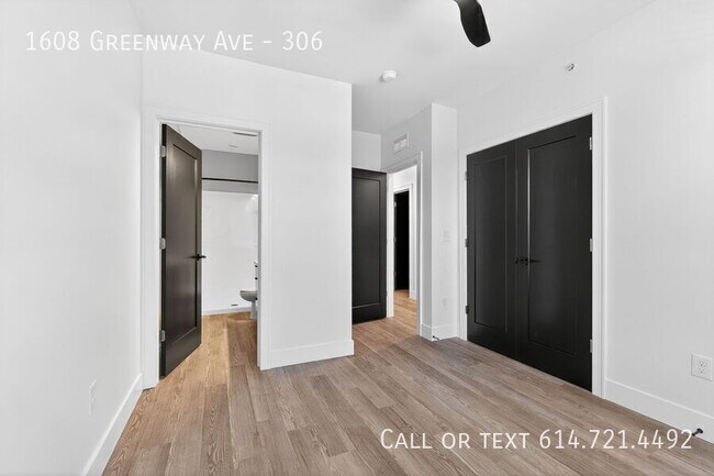 Building Photo - 1608 Greenway Ave