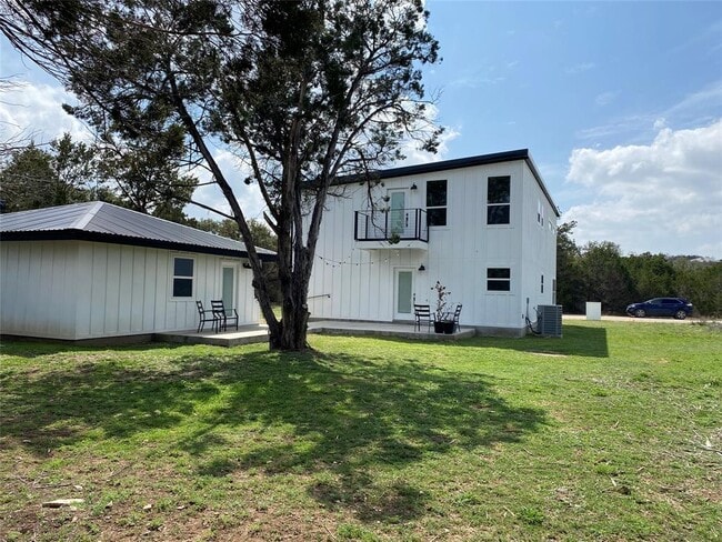 Building Photo - 31 Heathrow Ln