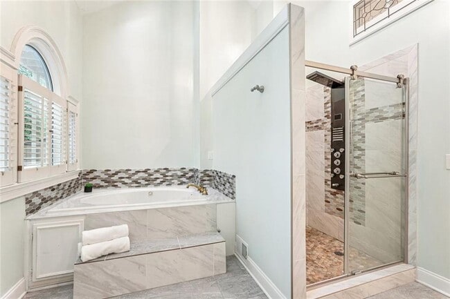 Building Photo - 511 Pine Valley Rd SE