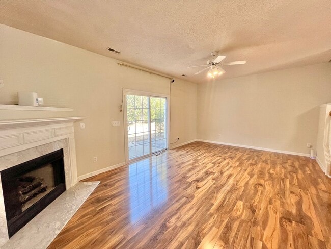 Building Photo - **OFFERING WAIVED APPLICATION FEES & $100 ...