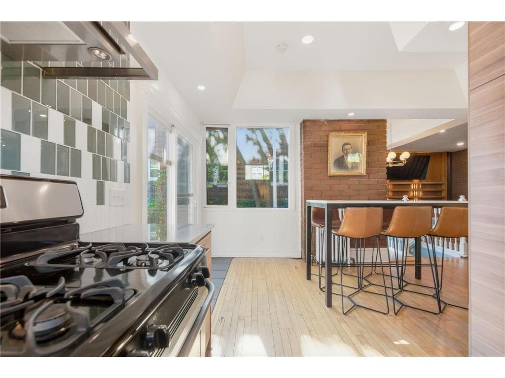 Building Photo - 2701 DuPont Ave S