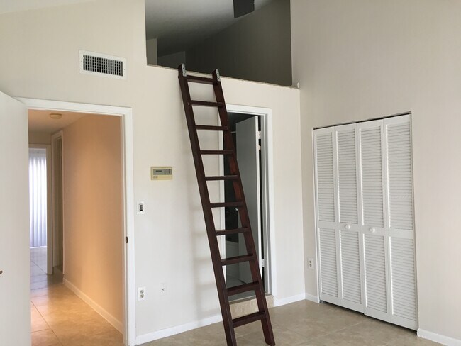 Building Photo - 7799 SW 102nd Ln