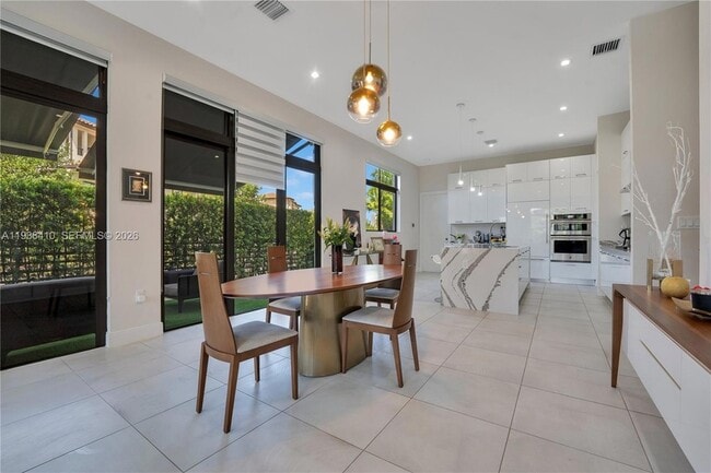 Building Photo - 8279 NW 43rd St