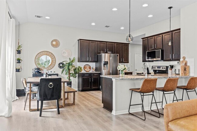 Building Photo - 709 Speckled Alder Dr