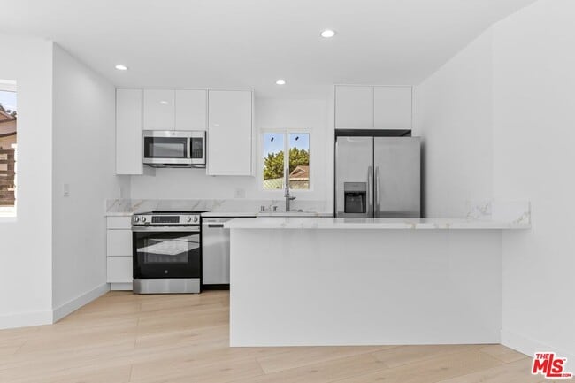 Building Photo - 10939 Christine Way