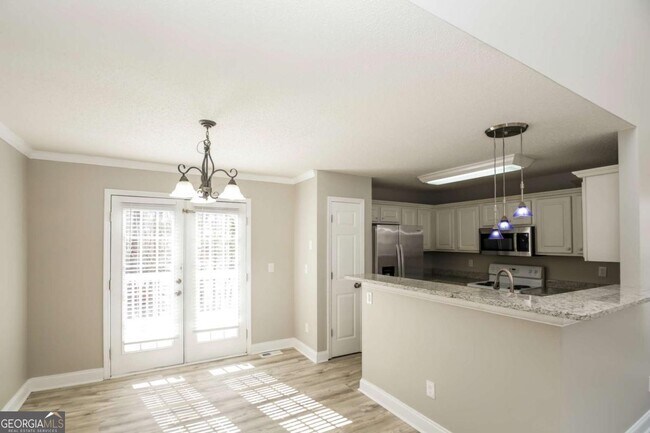 Building Photo - 105 Legend Creek Hollow
