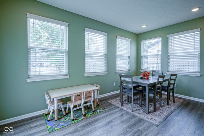 Building Photo - 6810 Birmingham Ave