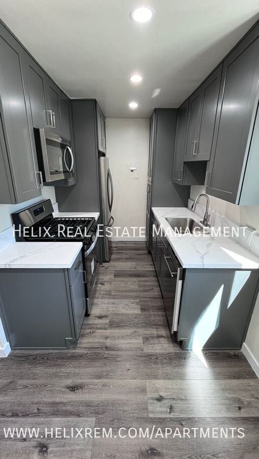 Building Photo - 1138 E Elk Ave