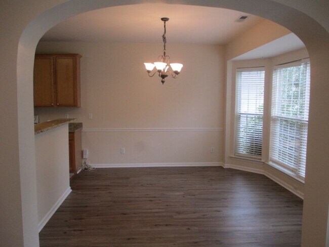 Building Photo - Lovely 3br/2.5ba in exc community, 2 car gar, exc deck, comm rec included!! Avail July 15, 2026!