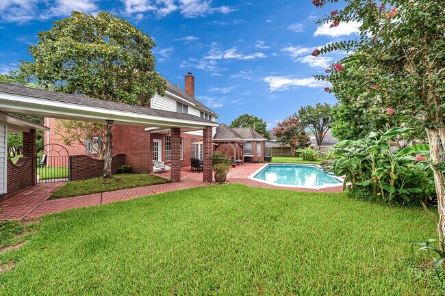 Building Photo - 23002 Cherrington Ct