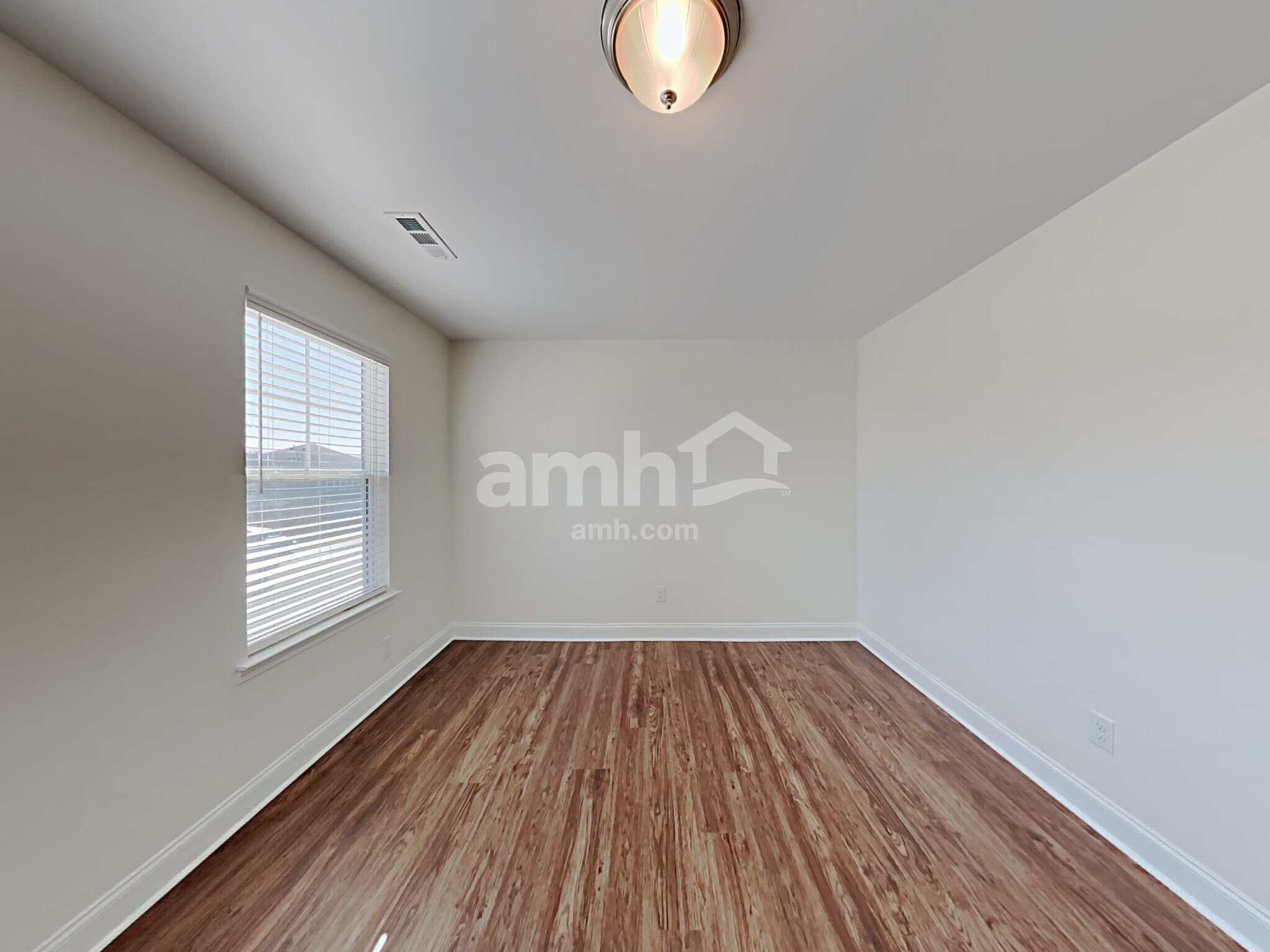 Building Photo - 4852 Chutney Dr