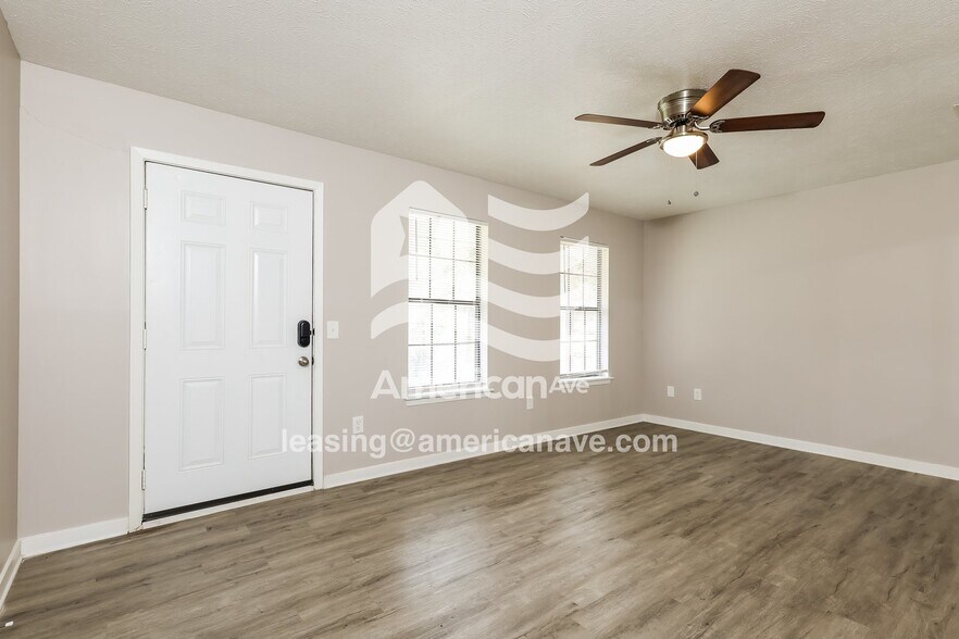 Building Photo - 1472 Bass Ave