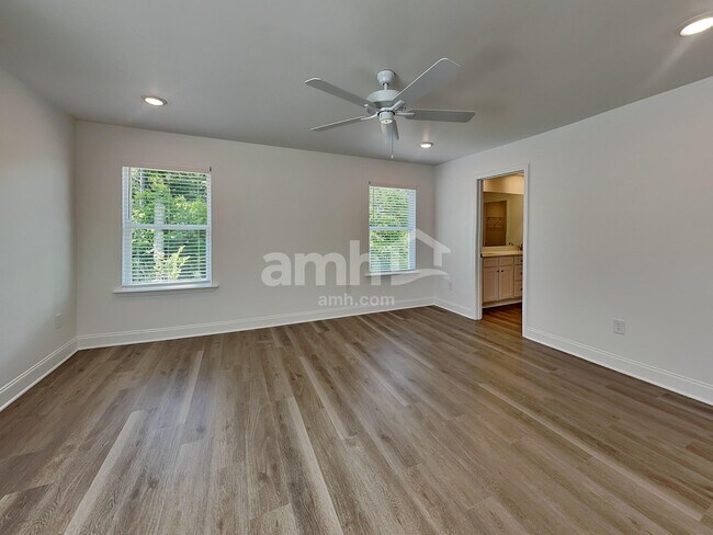 Building Photo - 1628 Aquamarine Dr