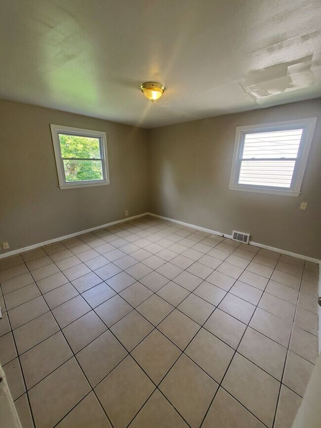 Building Photo - 4971-4973 N 47th St. (Duplex)