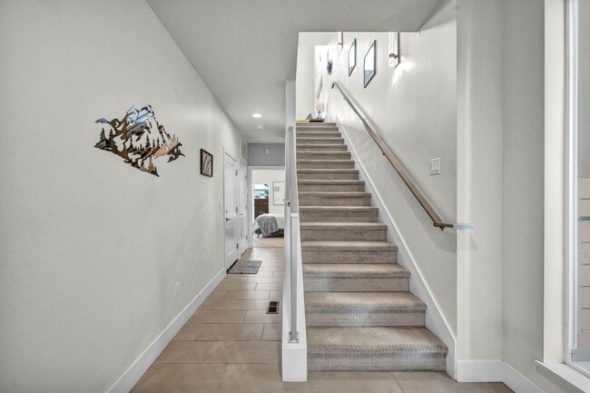 Building Photo - Mid-Town Modern Gem With EV Charger