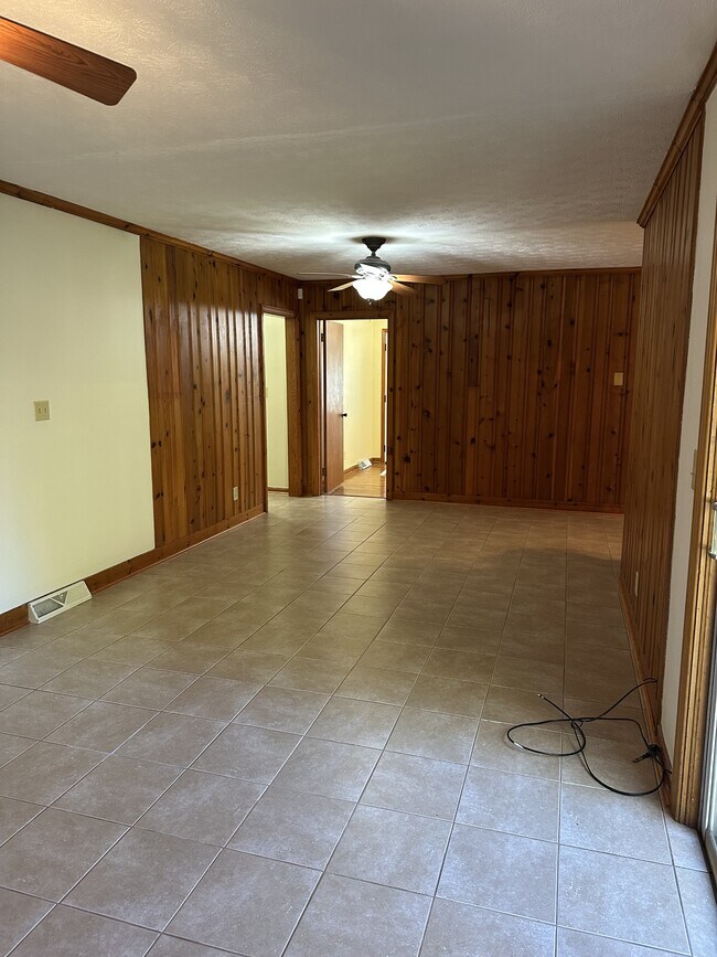 Building Photo - 2835 Anderson Hwy