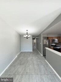 Building Photo - 7806 Summerdale Ave