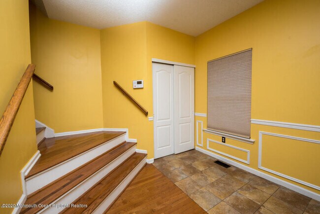 Building Photo - 3904 Plowmans Ct