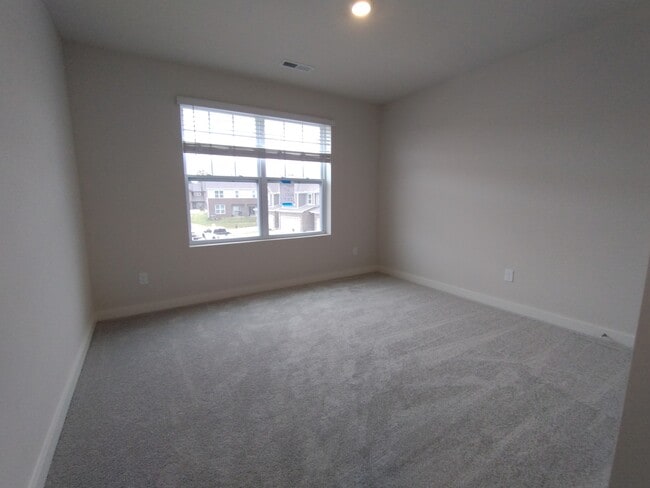 Building Photo - 257 Duke Private Ct