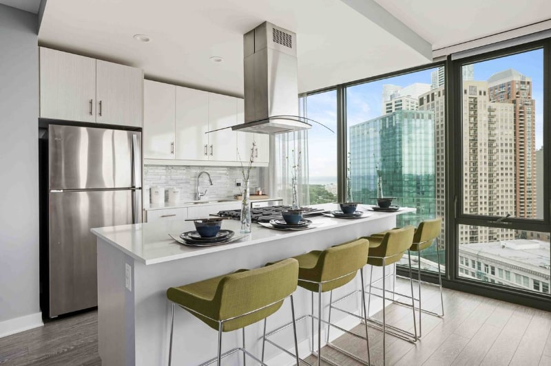 Building Photo - 1053 S State St