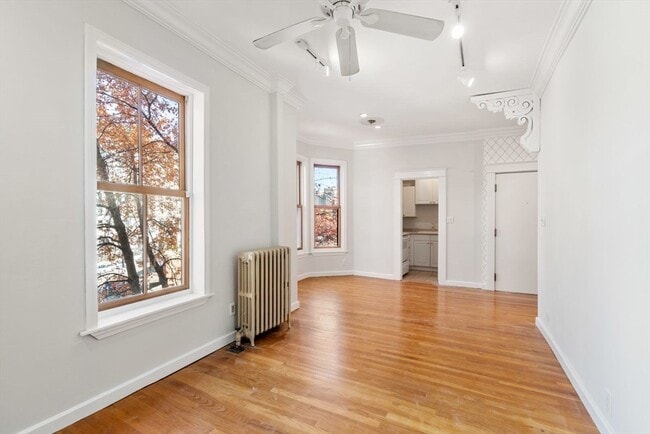 Building Photo - 17 Cazenove St