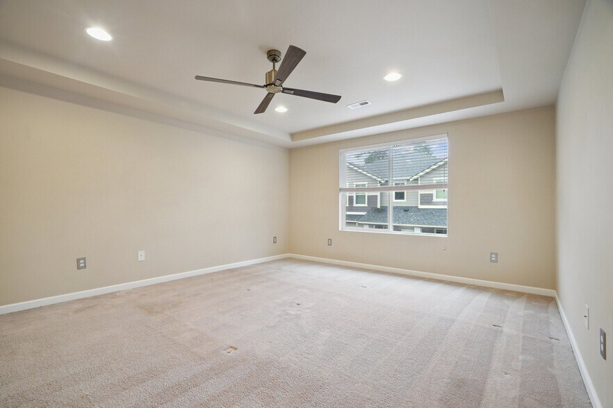 Building Photo - 16112 81st Ave E