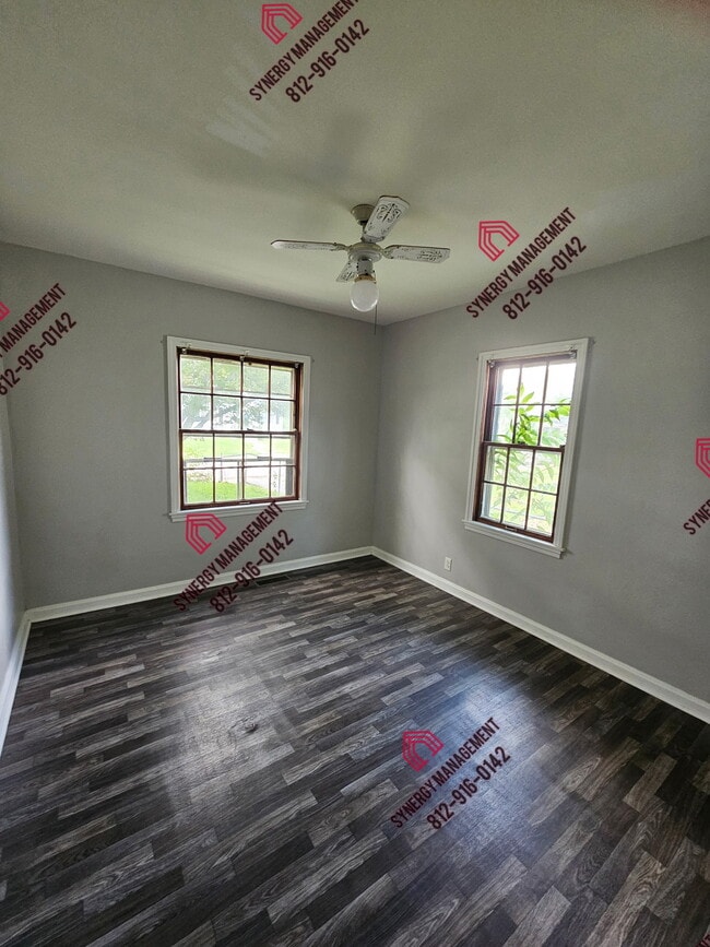 Building Photo - 731 Bayard Park Dr