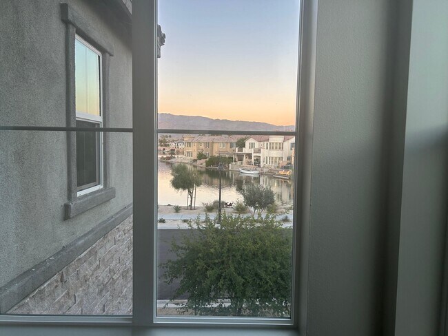 Building Photo - 43275 Passagio Lago Way