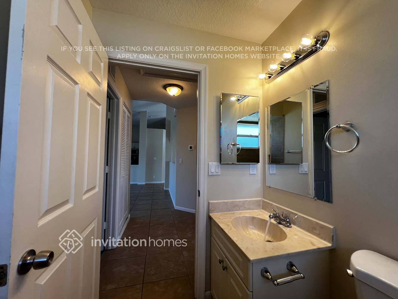 Building Photo - 2133 SW Pruitt St